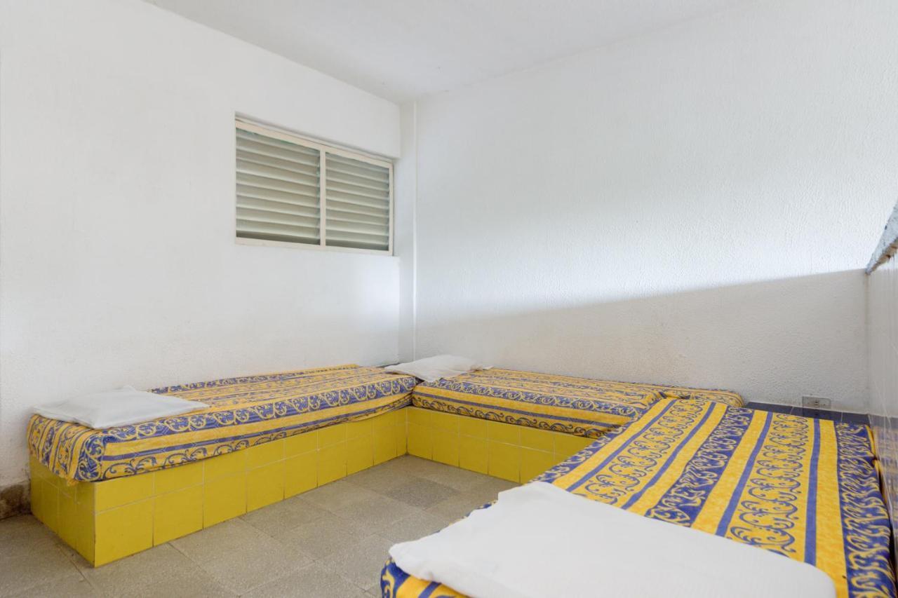 Oyo Hotel Belmar,Caleta, Acapulco Extérieur photo