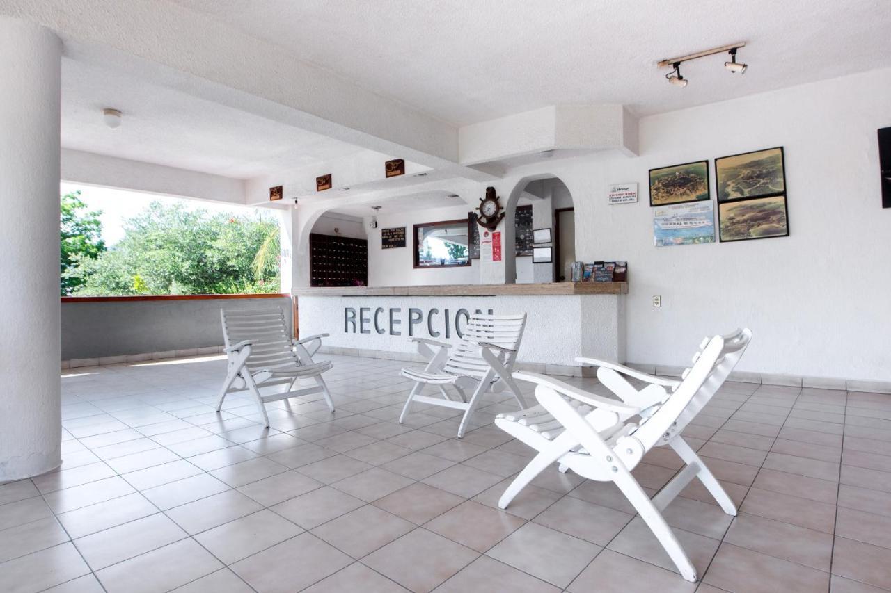 Oyo Hotel Belmar,Caleta, Acapulco Extérieur photo